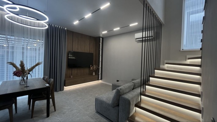 Дуплекс з сучасним ремонтом та технікою/ Закрите містечко - фото 1