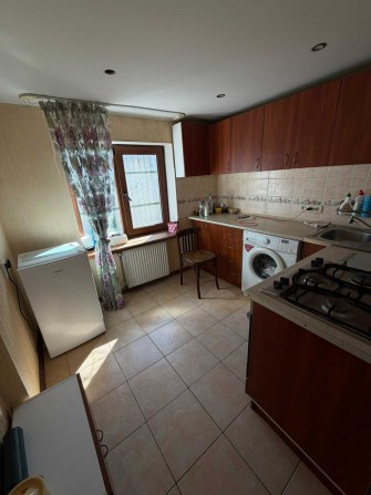 В продаже часть дома - ( квартира на земле). Ремонт, мебель и техника. - фото 1