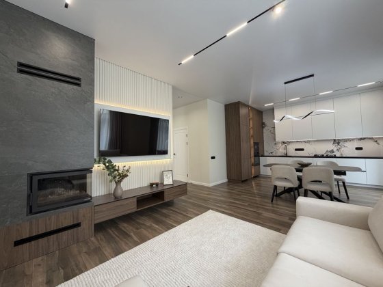 Продаж будинку з ремонтом та меблями  ЖК Аметист Петропавловская Борщаговка