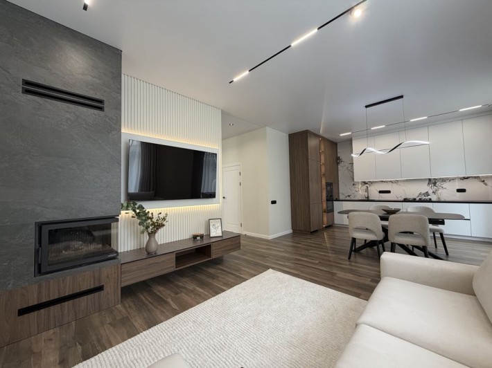 Продаж будинку з ремонтом та меблями  ЖК Аметист - фото 1