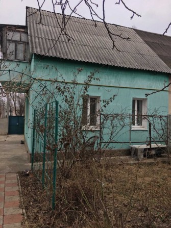 Продам 1/2 дома на Баварии. - фото 1