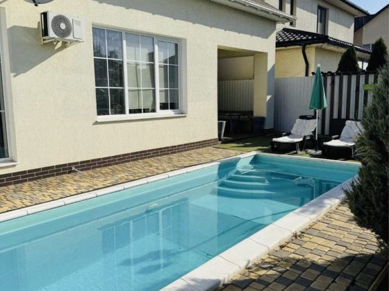 СРОЧНО Продам дом Авангард/Бассейн