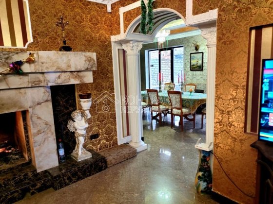 Продам 2 эт. коттедж,   поруч із Французским бульваром Харків