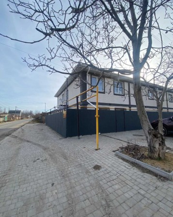 2-поверховий таунхаус район Старої Молдаванки. Газ, дворик, парковка - фото 1