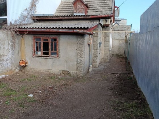 Часть дома , Одесса ,Киевский р.н.,ул.1Линия ,участок ~1 сотка,