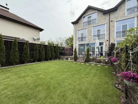 ГАЗ! Продаж Таунхауса з ремонтом та меблями 200м2 на 3х сотках Петропавлівська Борщагівка