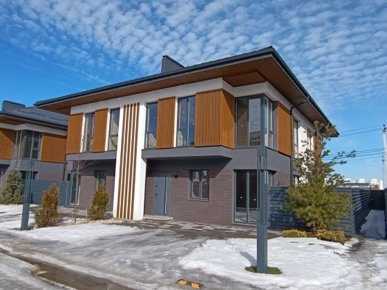 Пропонується стильний квадробудинок 82,5 м² у закритому котеджу!! Петропавловская Борщаговка