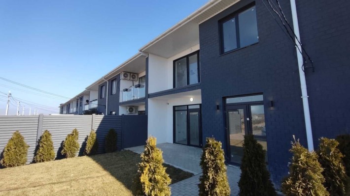 Продам таунхаус на Таїрово з розтермінуванням - фото 1