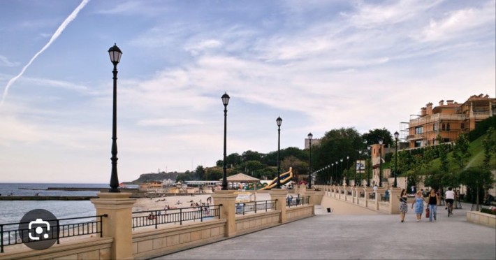 Продается дом участок  2 сотки возле МОРЯ Золотой берег/ 16 ст.Фонтана - фото 1