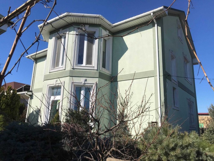 ТЕРМІНОВО Недорого Продам сучасний будинок з ремонтом,ділянка 10 соток - фото 1