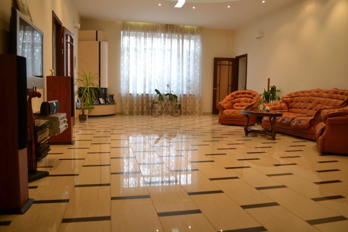 Продам свой дом 6.5 фонтана ул.Бригадная расположен в тупиковом пер. - фото 1