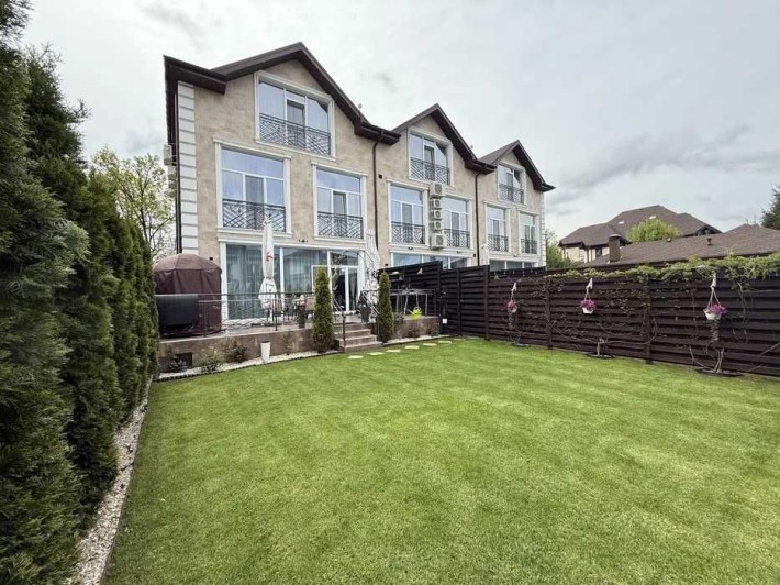 Таунхаус з ремонтом 200м2, 3 сотки, газ, ліцей, Петропавлівська Борщаг - фото 1