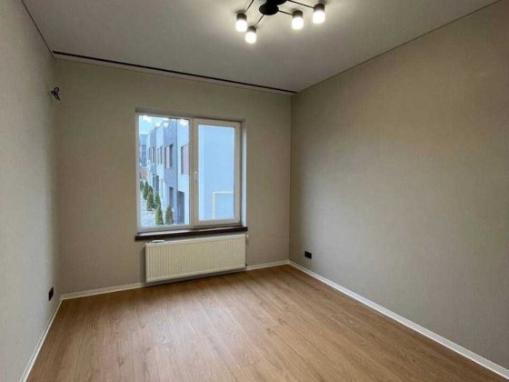 Топ локація! Дуплекс з ремонтом та центральними комунікаціями! Петропавлівська Борщагівка