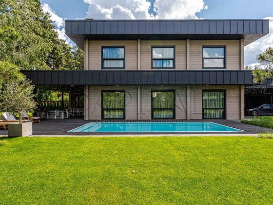 Преміальний будинок Повна автономія басейн охорона Сад Боярка Боярка