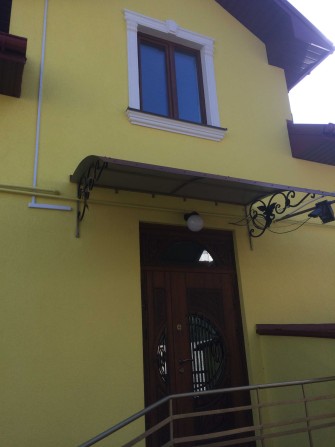 Комфортне житло 85 м² у приватному будинку біля центру - фото 1