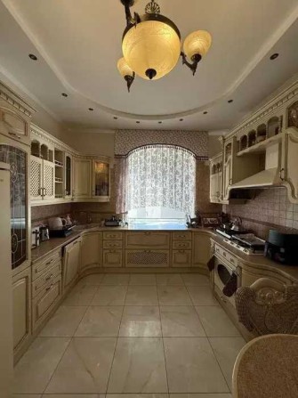 Сдается дом, ЛЮКС, р-н Мирный - фото 1