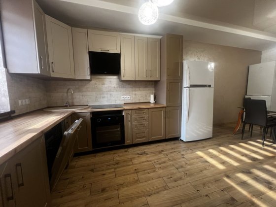 Здам будинок вул. Запорізької Січі Стрий