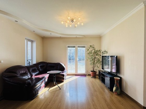 Оренда будинку у Вишневому, камін, генератор Вишневе