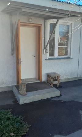 Здається в оренду частина будинку р-н  1-ї лікарні. - фото 1