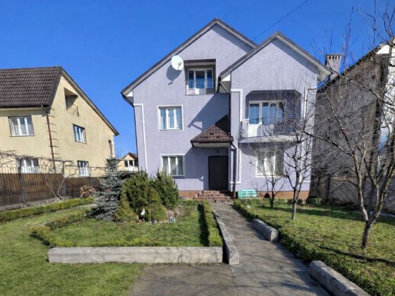 Будинок, р-н вул. Півд-Кільцева (Кварц)