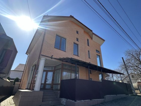 Оренда будинку на Роші Черновцы