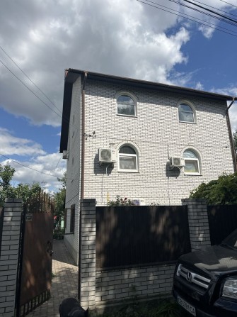 Аренда дома 1200 метров от метро - фото 1