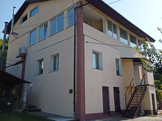 Сдается дом в долгосрочную аренду в голосиевском районе. Киев