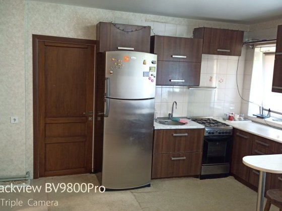 Сдам пол дома в долгосрочную аренду. Киев