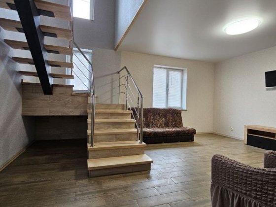 Оренда частини будинку на короткий термін