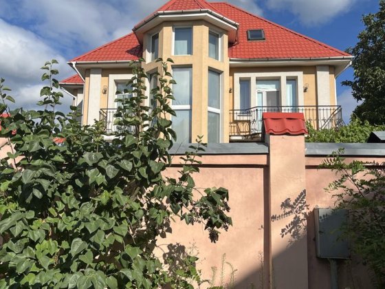 Осокорки! 500 м від метро Славутич! Киев