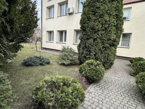 Оренда  2х поверхового будинку на Сихові  ( р-н  Шувару Львов