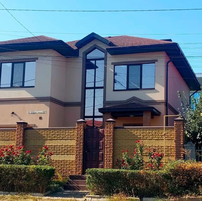 Оренда будинку 4 кімнати, Гагаріна, з басейном - фото 1