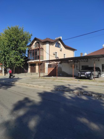 Оренда 3-поверхового будинку в центрі Миколаєва (від власника) - фото 1