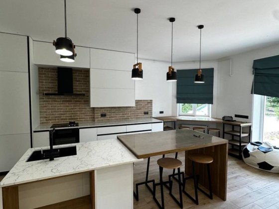 Оренда котеджу біля соснового лісу в Брюховичах Львів