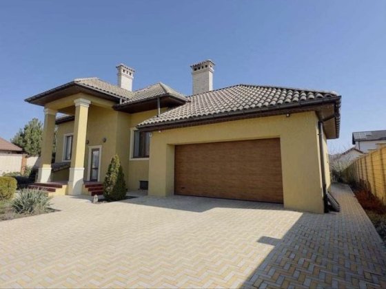 Дом в совиньоне с подвалом и генератором Одеса