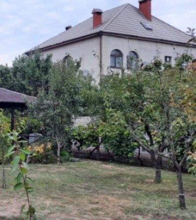 Сдам дом просторный у лимана,сад, можно с животными! - фото 1