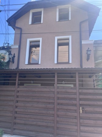 Сдам 3-этажный домик,на Слободке вул Шполянська 46а - фото 1