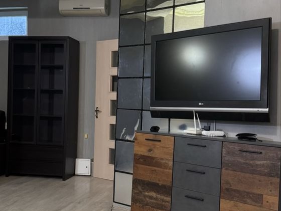 3к квартира на 2эт. частн/дом Русанівські сади М Лівобережна Здаю свою Київ