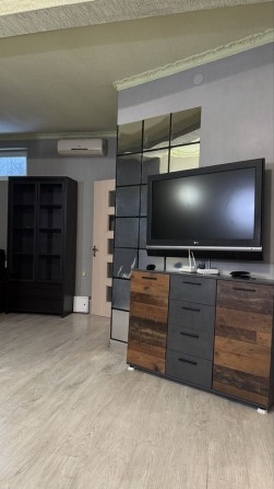 3к квартира на 2эт. частн/дом Русанівські сади М Лівобережна Здаю свою - фото 1