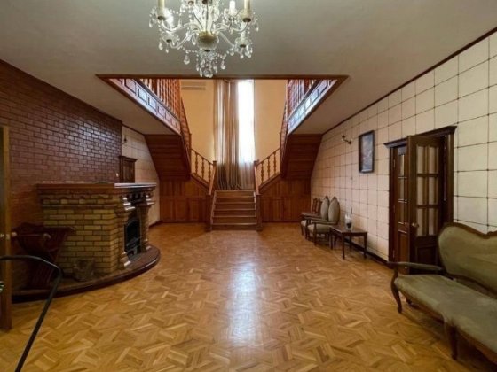 Сдам дом 8 комнат 500 м, с подвалом, сауна,гараж, можно с животными!