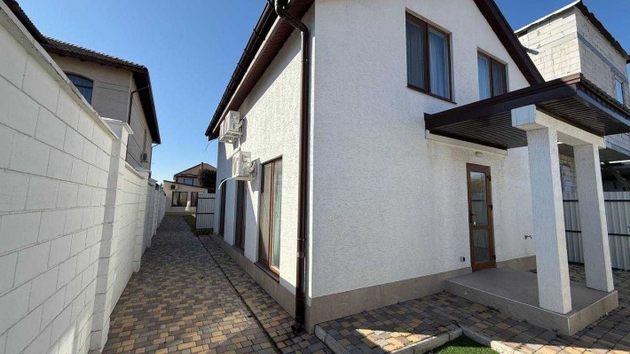 Аренда компактного дома в Совиньоне. Море в пешей доступности. - фото 1