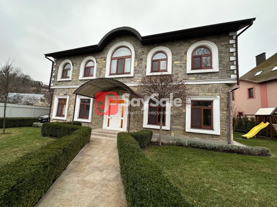 Будинок 380 м² |Мишоловка |15 хв до Печерська |вул.Квітки-Основ'яненка Киев