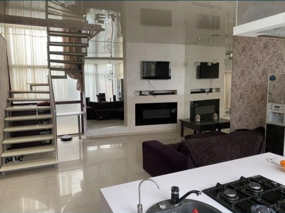 Сдам дом Совиньон 3 к 120 м генератор, бассейн, можно животных!