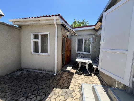 Сдам пол домика на 16 фонтана, для не большой семьи