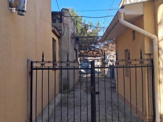 Сдам небольшой домик на 7 ст. Фонтана. Можно строителям.