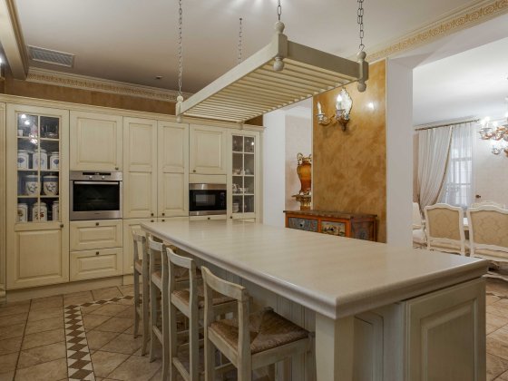 Оренда будинку в центрі Києва, Болсунівський провулок 6, 800м2 Київ