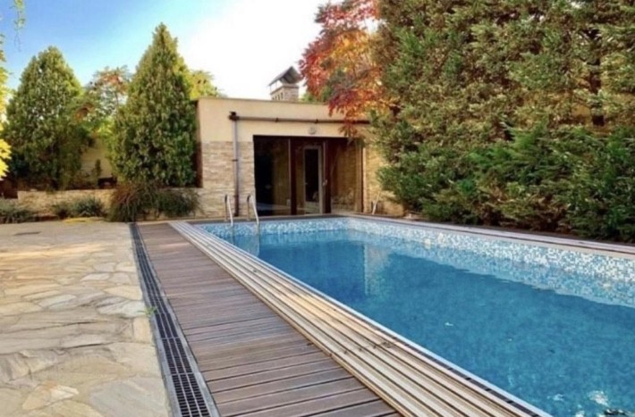 Аренда ДОМА в Совиньоне,  Бассейн,  Подвал - фото 1