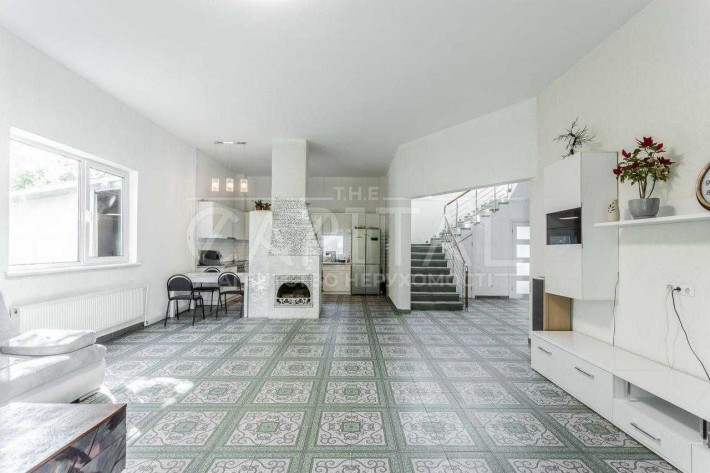 Оренда будинку / на Русанівці / можна під офіс / 600м2 / басейн сауна - фото 1