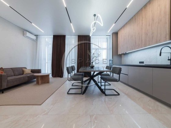 Оренда 4-кім.таунхаусу з новим ремонтом, 158,2 м² Київ.Генератор. Киев