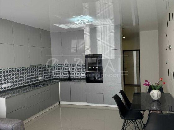 Оренда ТАУНХАУС 400м від метро Київ, Дарницкий р-н Завальная ул. Киев